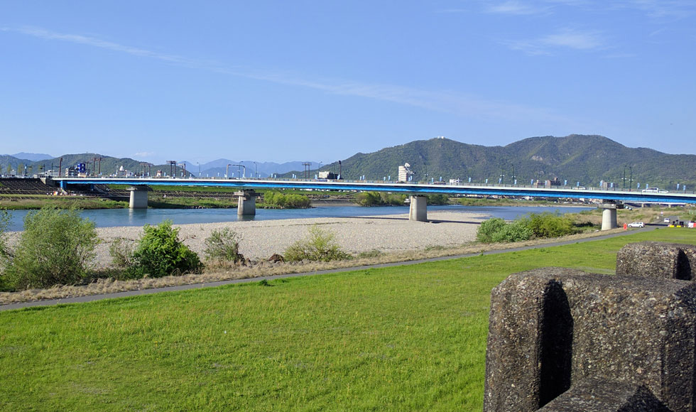 コースの一部でもある金華橋