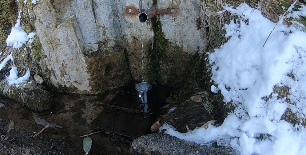 山からの水